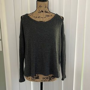 American Eagle Soft & Sexy Plush Gray Waffle Knit Cold Shoulder Sweater Top